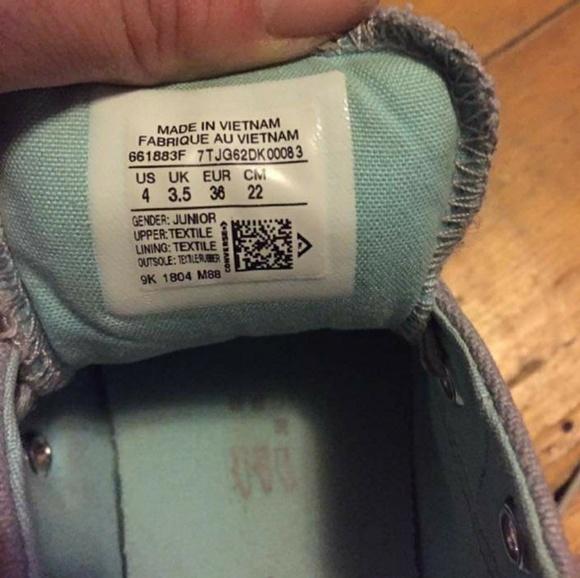 Girls Converse Shoes - Picture 4 of 4